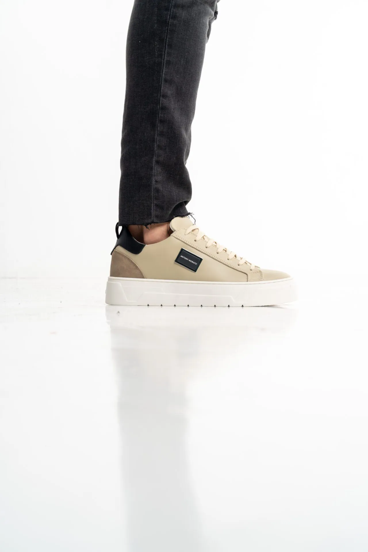 Am Footwear MMFW01676-LE300001-2081