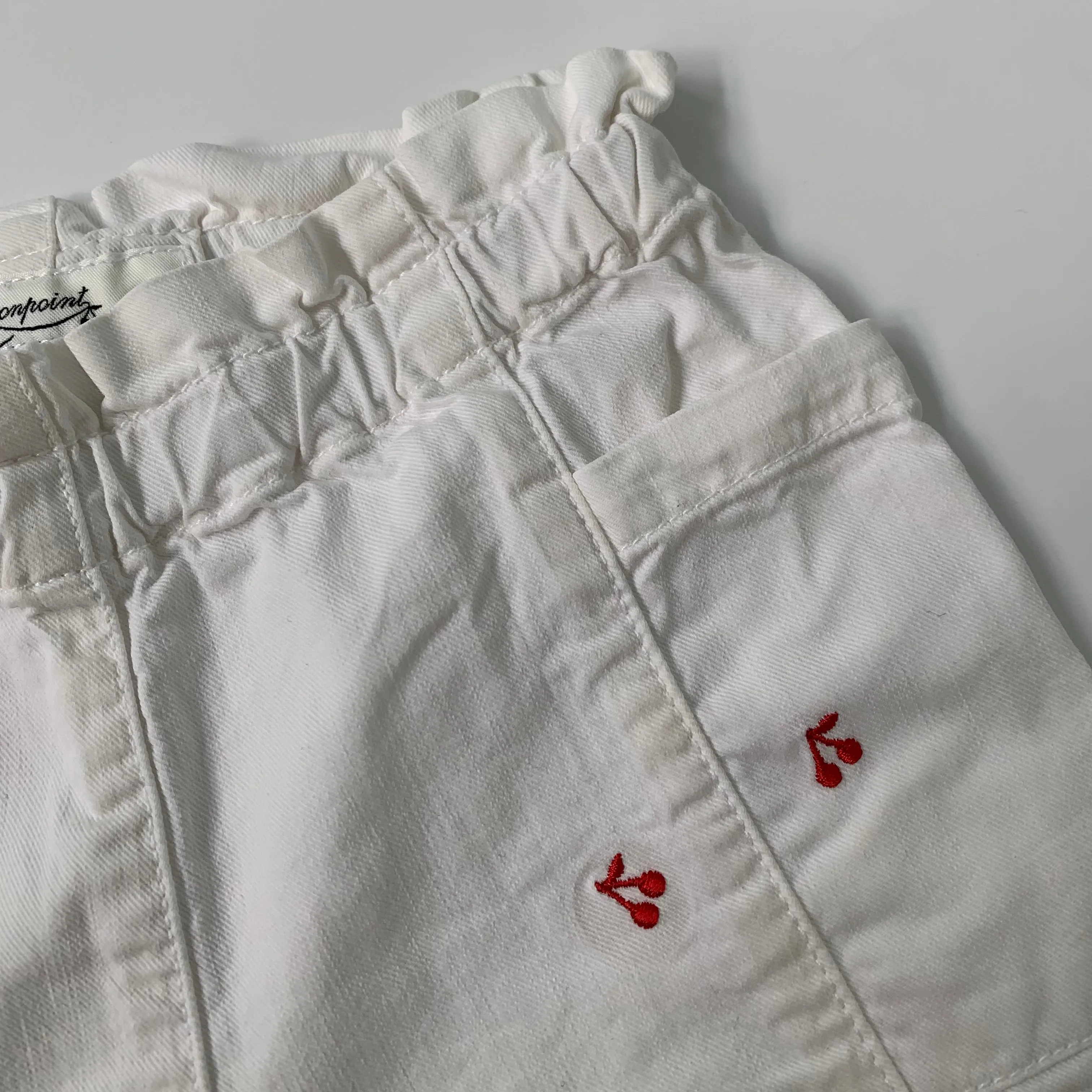 Bonpoint White Cherry Print Shorts: 3 Years