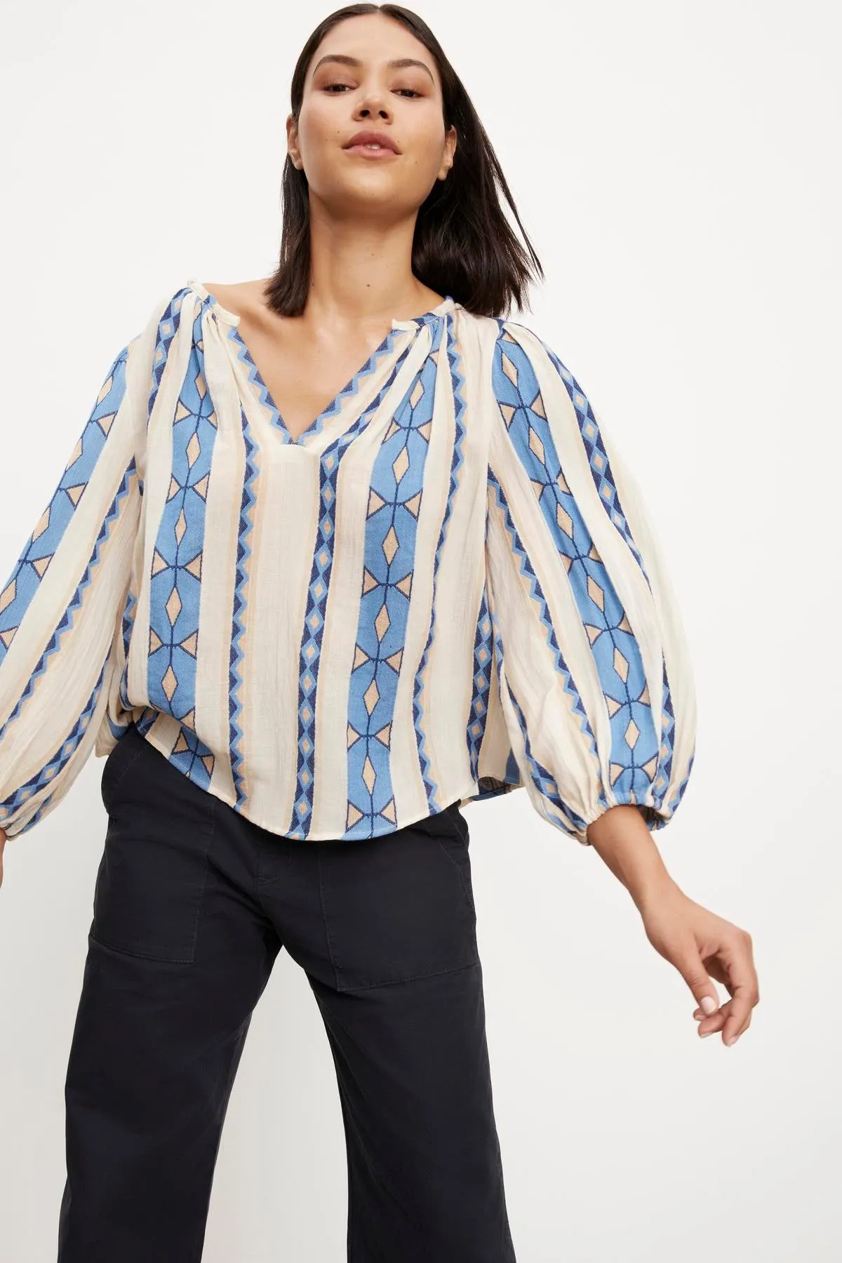 NANNI JACQUARD V-NECK BLOUSE