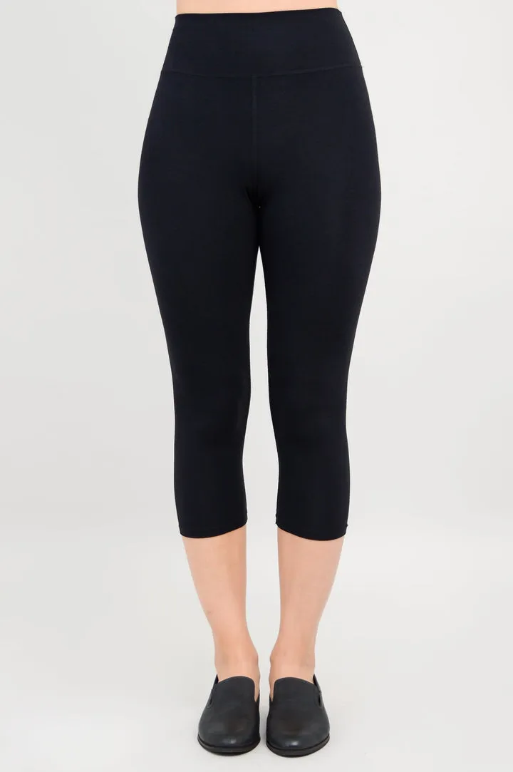 Riley Bamboo Capri Legging in Black