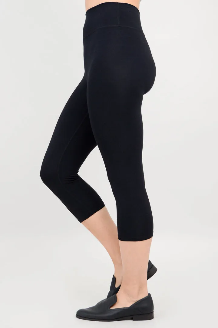 Riley Bamboo Capri Legging in Black