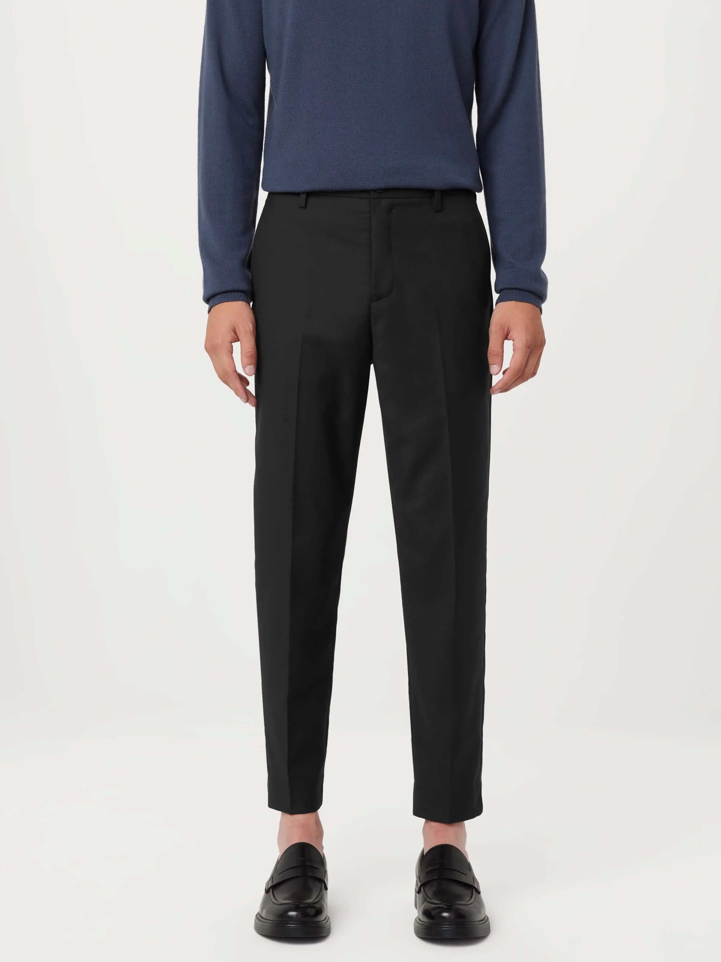 The Colin Tapered Pant in Black