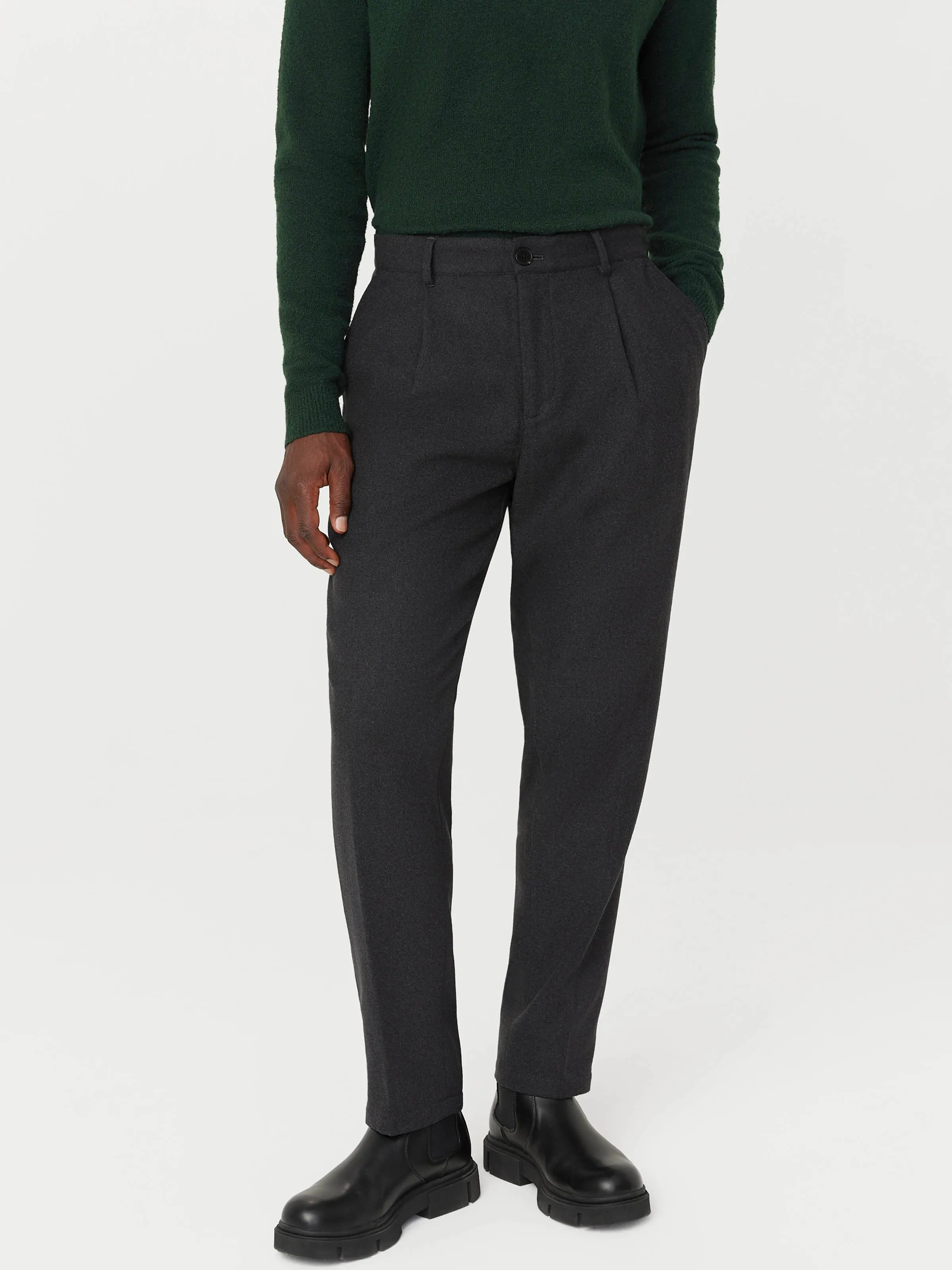 The Jamie Wool Pleated Pant in Storm Grey