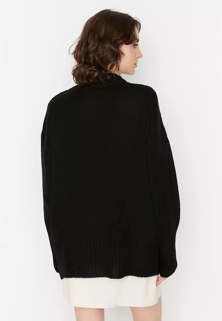 Trendyol Knit Sweater