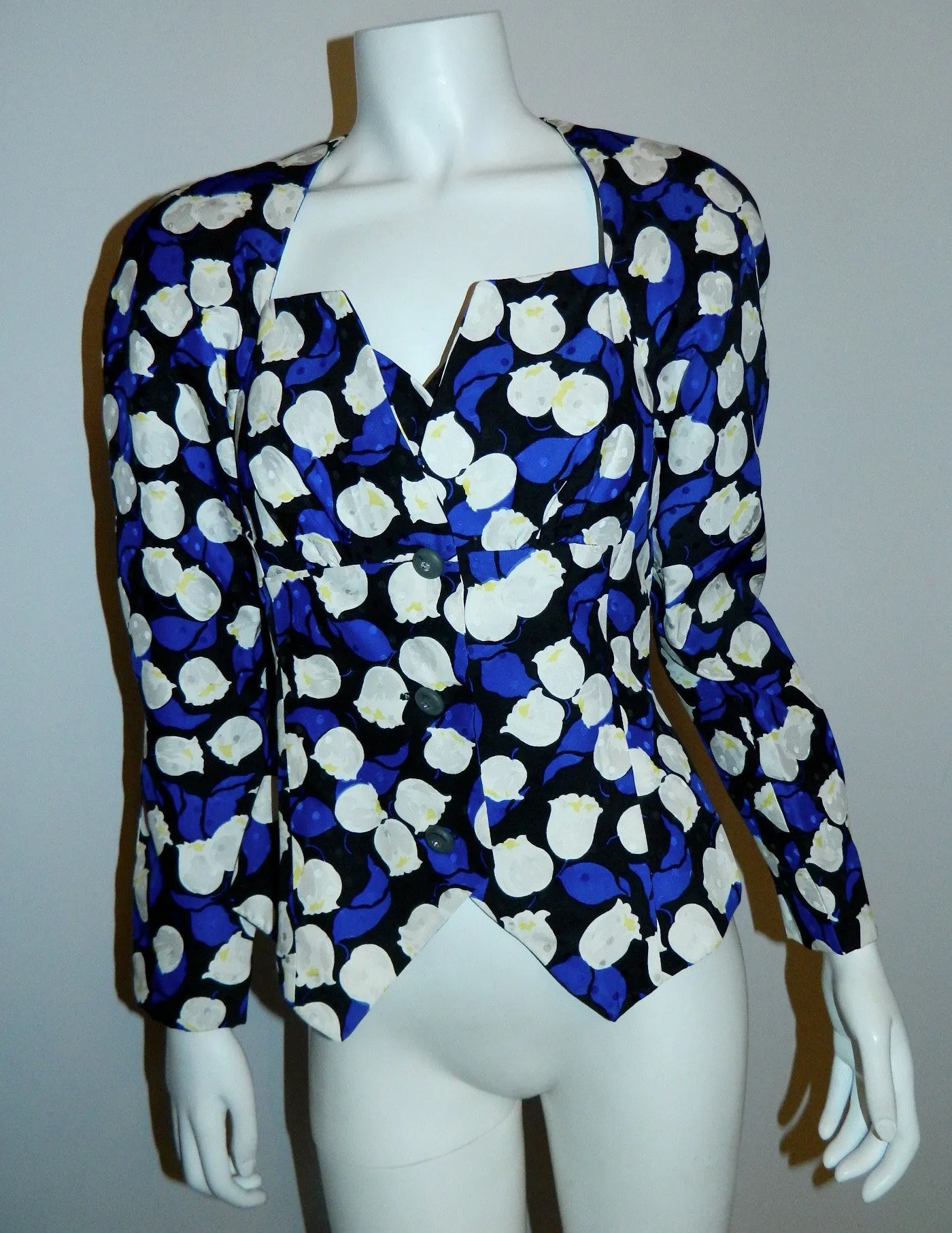 vintage 1980s silk jacket Hanae Mori tulip print peplum waist blazer XS