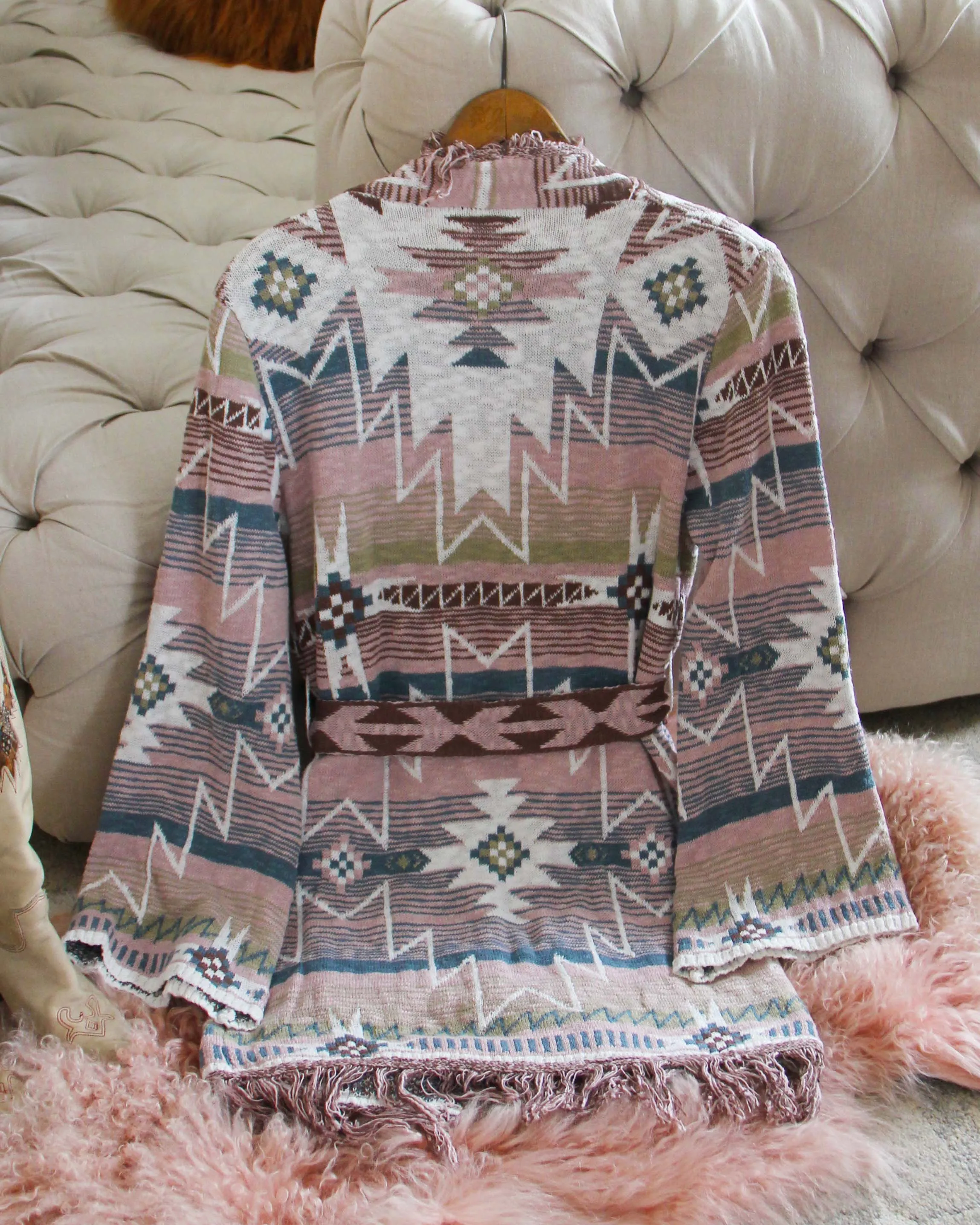 Wild Country Sweater in Pink