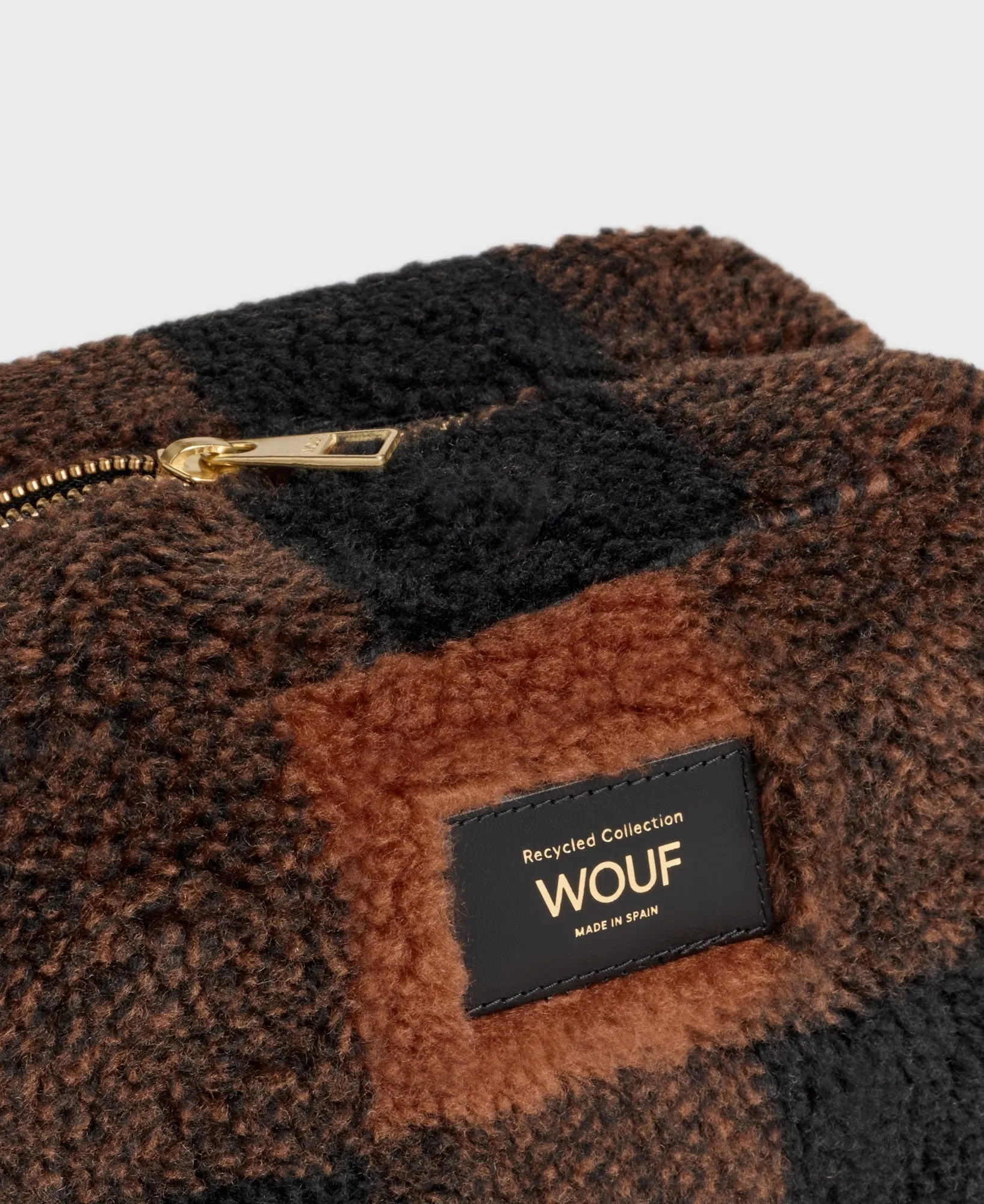 Wouf   Brownie Toiletry Bag